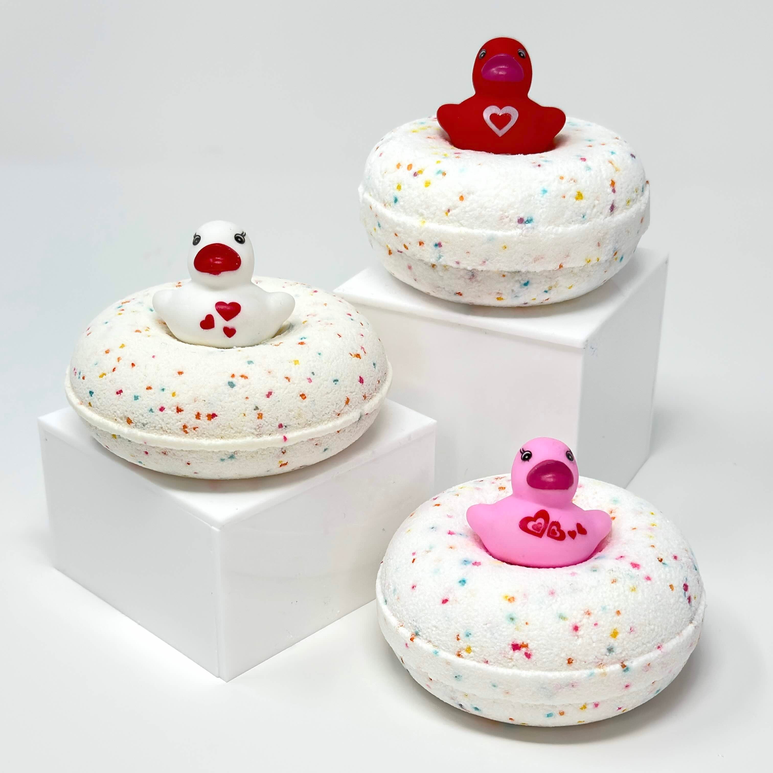 'Love Ya' Rubber Duckie Bath Bomb (Cotton Candy)